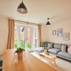 Отель Warwick Serviced Home for 8 walking distance to University, фото 10