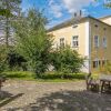 Отель Lavish Castle in Riedenburg with Garden near Lake, фото 1