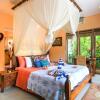 Отель Artsy 2 Bed Villa/Ubud/Pool/AC/Gardens/Penestanan, фото 6