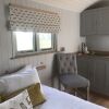 Отель Goblin Coombe Glamping в Винтерборн