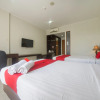 Отель RedDoorz Premium @ Raya Bojonegoro, фото 4