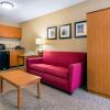 Отель Comfort Suites Wilmington near Downtown, фото 7