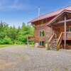 Отель Little Bear Lodge - Three Bedroom Home with Mountain View, фото 13