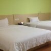 Отель 7Days Inn Xingyi Ruijin North Road, фото 3