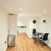 Отель Remarkable 1-bedroom Apartment in Salford, фото 6