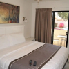 Отель Fully Furnished 1BR Suite-Prime Location! 110 by RedAwning, фото 2