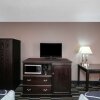 Отель La Quinta Inn & Suites by Wyndham Memphis Airport Graceland, фото 4