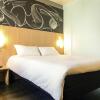 Отель ibis Laval Le Relais d'Armor, фото 4