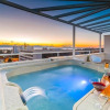 Отель Sunset Penthouse Apartment with Hot Tub, фото 18