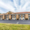 Отель Quality Inn & Suites, фото 1