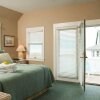 Отель Purrfect Paws 2 Bedroom Holiday Home By Bald Head Island, фото 3