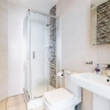 Отель Zen Modern 2 Bedroom Apartment close to city centre ideal for a group of 4-6, фото 10