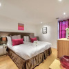 Отель JOIVY Quiet Mews Street Apartment in the Heart of Edinburgh, фото 26