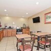 Отель Econo Lodge Inn & Suites, фото 13