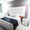 Отель $ PROMO $ 3 Bedrooms with Bathrooms apartment & Jacuzzi in Lleras park @Poblado, фото 3