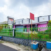 Отель SPOT ON 2719 Homestay Rizqi Syariah - Hostel, фото 1
