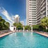 Отель DoubleTree by Hilton Grand Hotel Biscayne Bay в Майами