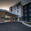 Отель Fairfield Inn and 38 Suites Wisconsin Dells в Lake Delton