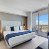 Отель Luxury 2Br Front Ocean Bay View Amazing Pools, фото 3