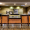 Отель Hampton Inn & Suites Petoskey, фото 2