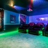 Отель Spacious 8BR Home w Pool SPA Game Room Green View, фото 33