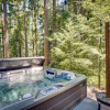 Отель Unwind in Cle Elum: Hot Tub & Cozy Fireplace!, фото 18