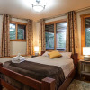 Отель Begbie Snug by Revelstoke Vacations, фото 15