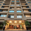 Отель Yaya Towers & Hotel, фото 1