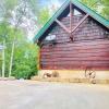 Отель Secluded Escape - One Bedroom Cabin, фото 16