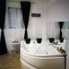 Отель Iași Jacuzzi Apartment F, фото 2