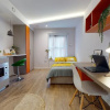 Отель Student Only Studio with Kitchenette, фото 8