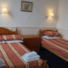 Отель The Hampton Court Guesthouse, фото 2