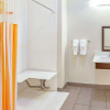 Отель La Quinta Inn & Suites by Wyndham Luling, фото 8