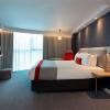 Отель Holiday Inn Express London - Park Royal, an IHG Hotel, фото 19