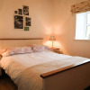 Отель 2 Bedroom Cottage Wisteria Cottage in Ballyconnell, фото 2