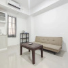 Отель Good Deal 1Br At Paltrow City Apartment, фото 4