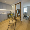 Отель Designer Apartment in one of Lisbon's Trendiest Quarters, фото 5