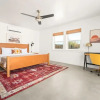 Отель Zen Oro - 2BD 2BR With Hot Tub, фото 7