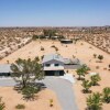 Отель Lost Horse by Avantstay Desert Oasis w/ Mini Pool, Outdoor Entertainers Area & Huge Game Room!, фото 22