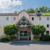 Отель B&B HOTEL Lille Lezennes Stade Pierre Mauroy в Лезене