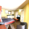 Отель Lakeshore Suites, фото 13