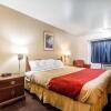 Отель Rodeway Inn & Suites East, фото 17