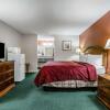 Отель Econo Lodge Inn & Suites, фото 20