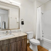 Отель Arlington Inspired 2BD 2BA Deluxe Apartment, фото 7