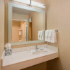 Отель SpringHill Suites by Marriott Mishawaka-University Area, фото 8
