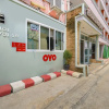 Отель OYO 762 Chompoo, фото 22