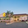 Отель Super 8 Motel Brandon Mb, фото 1
