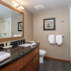 Отель The Sutton Place Hotel Revelstoke Mountain Resort, фото 7