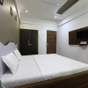 Отель OYO 12817 White house beach resort, фото 6