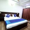 Отель OYO 9095 Hotel Kanishka, фото 25